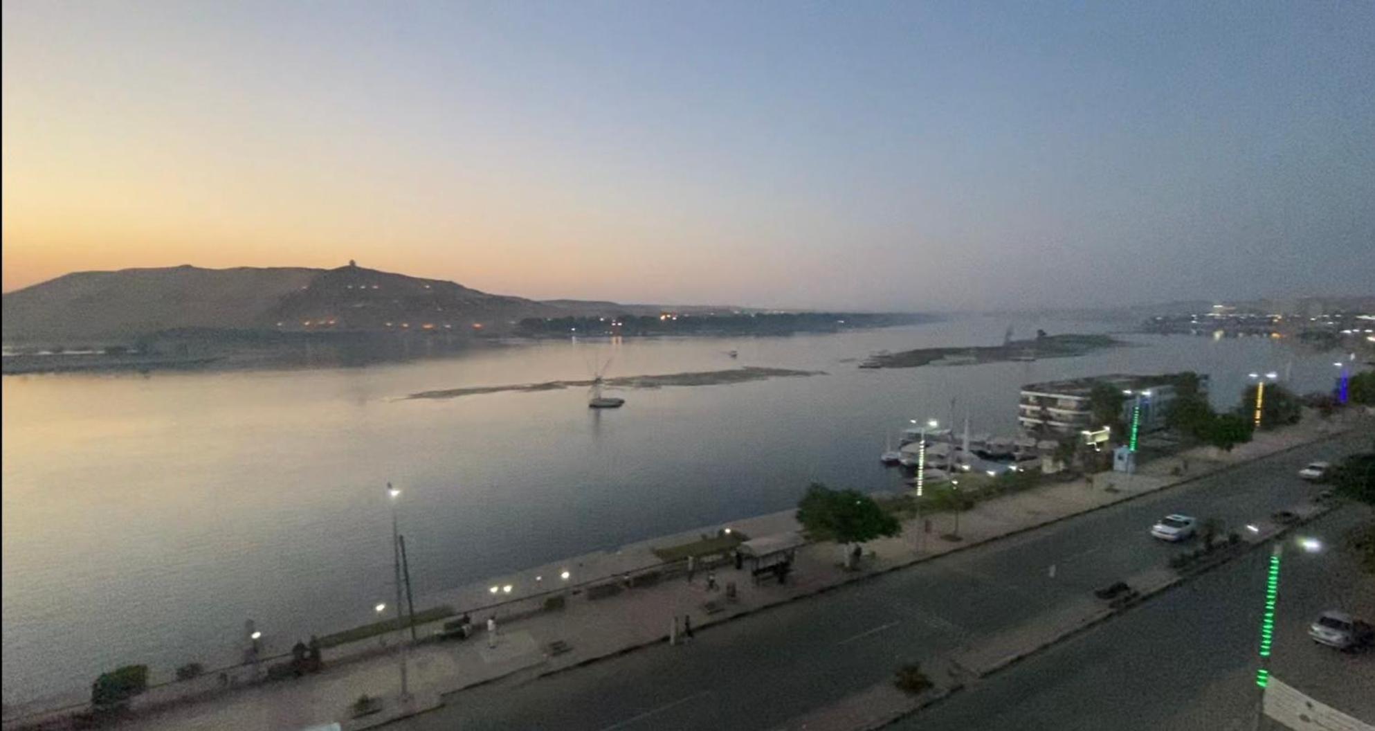 Aswan View 3 Bedrooms エクステリア 写真